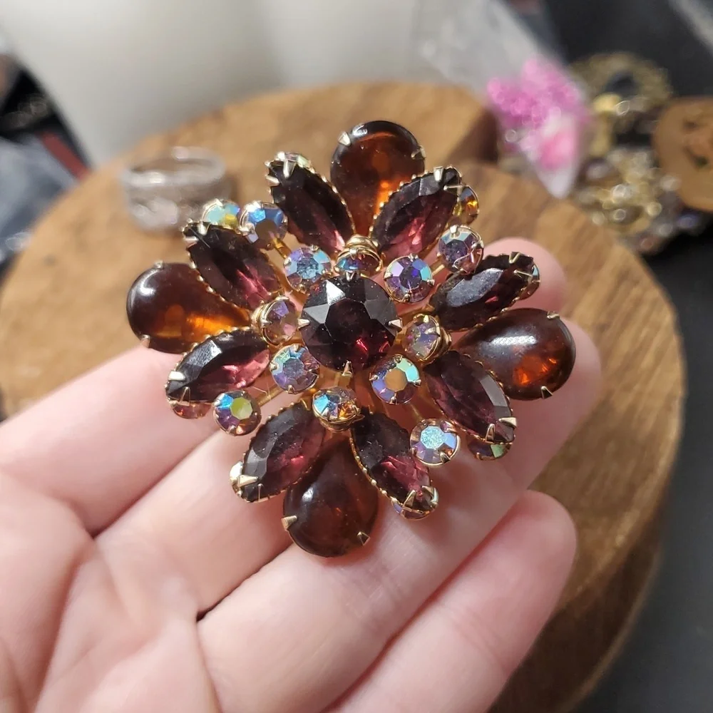 B833 blooming star aurora‎ borealis shining brooch antique